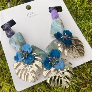 SFERA  | Tropical Monstera & Bloom Statement Necklace | NWT